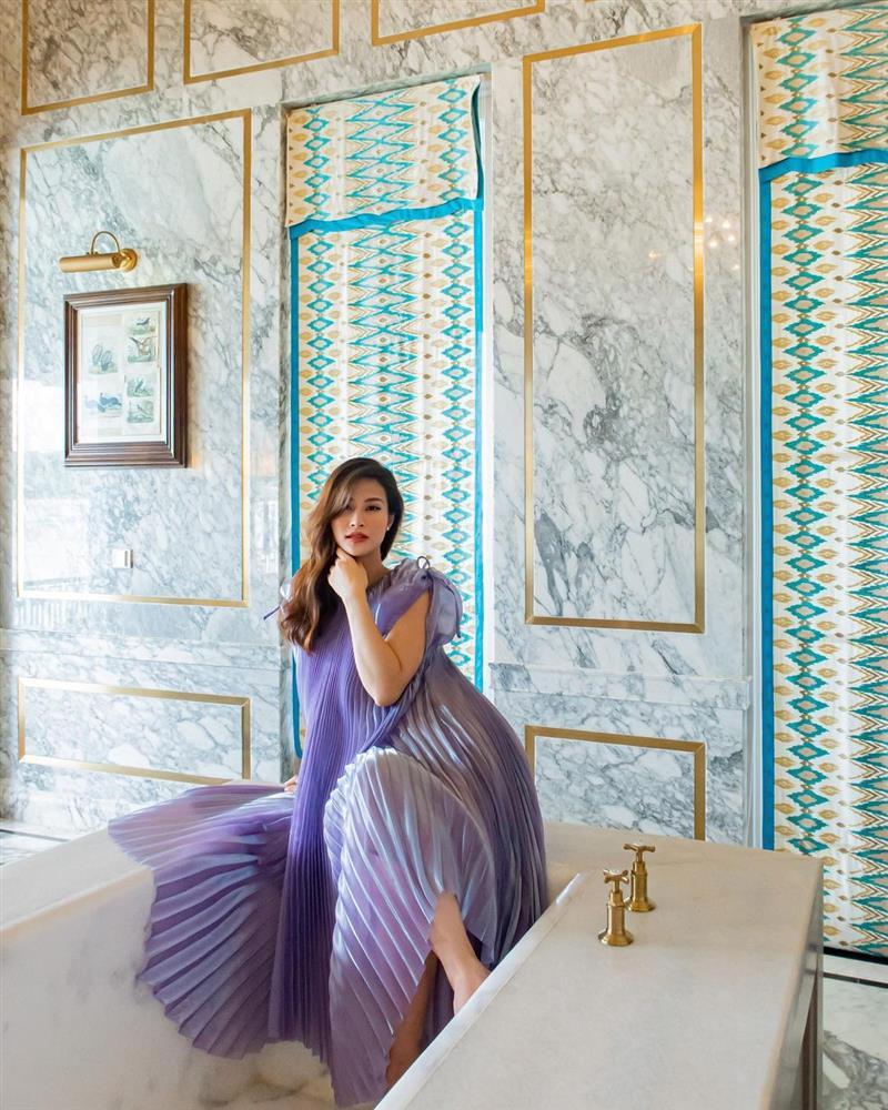 Mẹ bỉm Đông Nhi thị phạm 5 mẹo mix đồ cơ bản cho các nàng muốn sở hữu visual sang chảnh-1