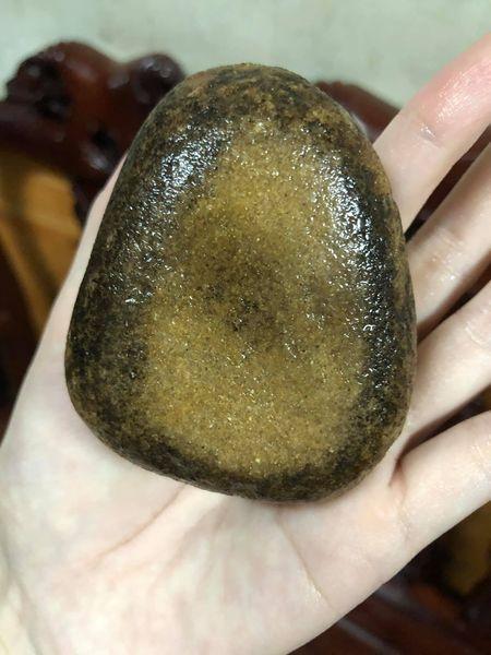 Trend làm đẹp: Tẩy da chết siêu sạch chỉ với một cục đá thần kỳ-2