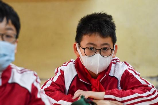 Hà Nội cho học sinh tạm dừng đến trường từ ngày 4/5