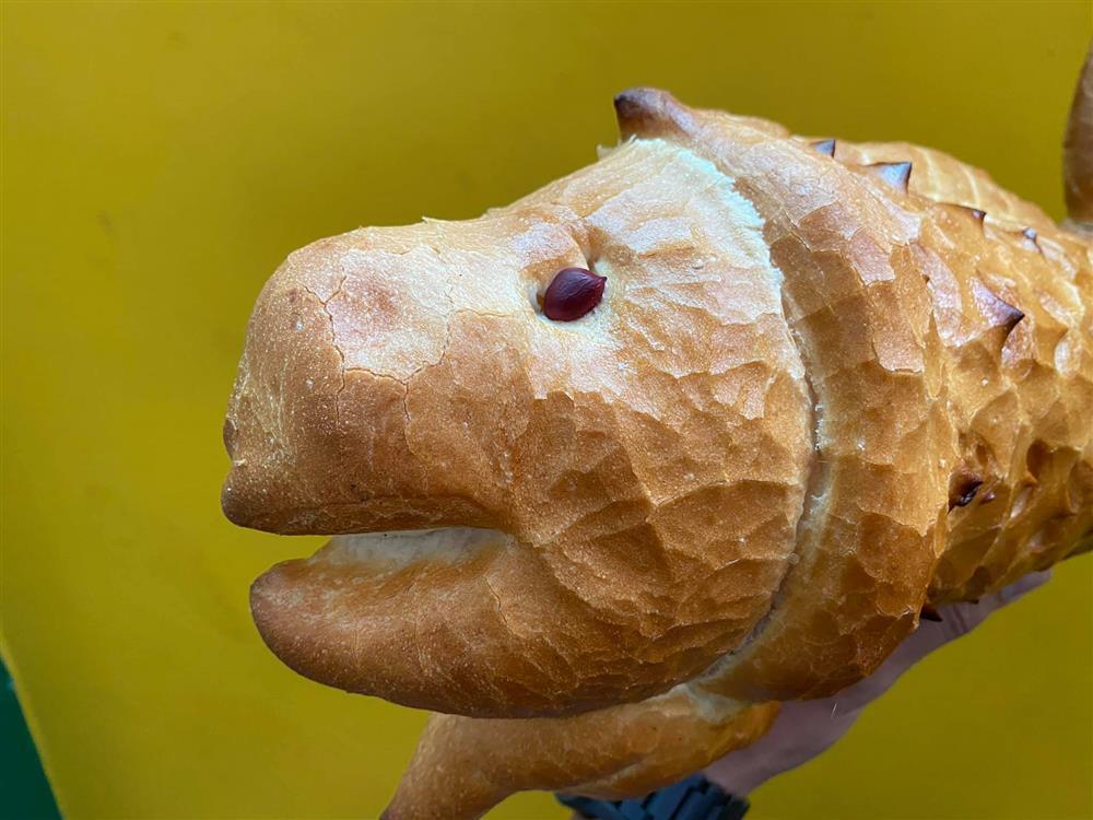 Xông xáo vào bếp làm bánh mì mà như tiên cá heo, ai nhìn xong cũng chỉ biết cười-3