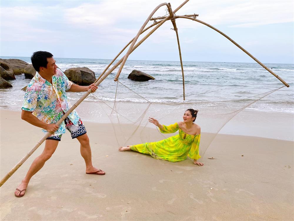 Chồng đại gia của Thanh Tú tưởng không lầy mà lầy không tưởng-2