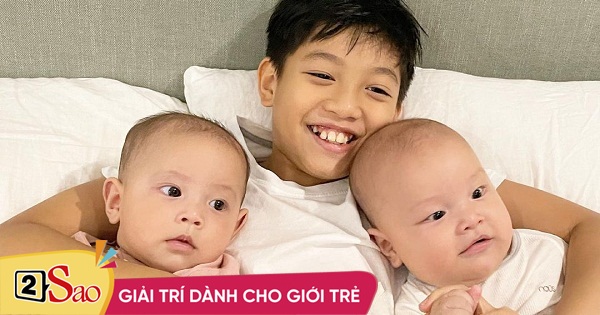 Trai cả nhà Hồ Ngọc Hà gây sốt với khoảnh khắc 1 nách 2 em