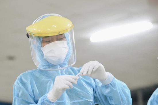 Bắc Giang lập chốt 4 phường ngay trong đêm vì có 1 F0 đến ăn cỗ