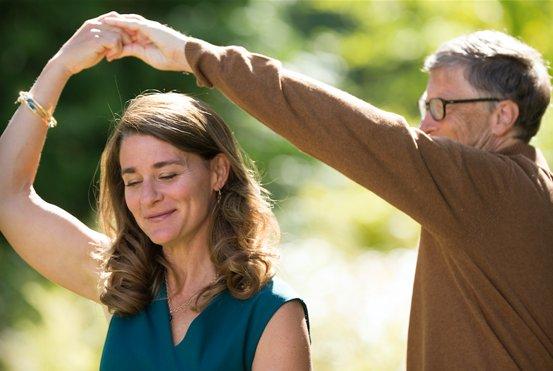 3 thập kỷ bên nhau của vợ chồng Bill Gates: Chủ tịch và nhân viên chia tay trong tiếc nuối-4