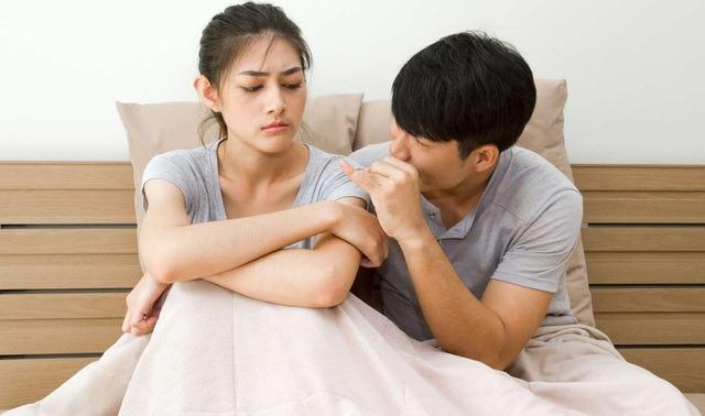 Đang mê say cùng bạn trai, anh bỗng làm động tác lạ rồi trừng mắt nhìn tôi-2