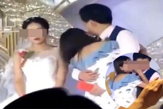 Xôn xao chú rể ôm chặt gái lạ khóc nức nở, phản ứng bất ngờ của cô dâu