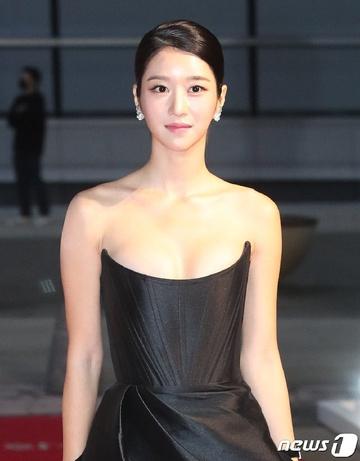 Seo Ye Ji rút khỏi phim mới sau vụ thao túng bạn trai-1