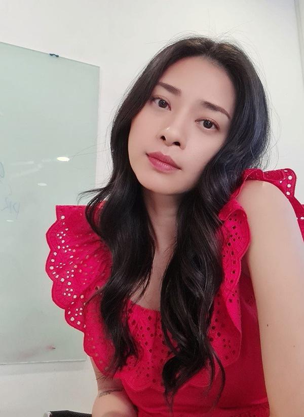 Ngô Thanh Vân đăng ảnh suy tư khi bộ phim "Trạng Tí" vừa ra mắt đã phải ngừng chiếu vì dịch bệnh.