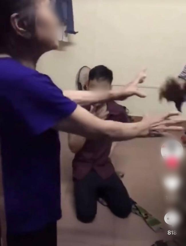 Bắt quả tang vợ ngủ với trai lạ ở phòng trọ, chồng quỳ sụp vái lạy-3