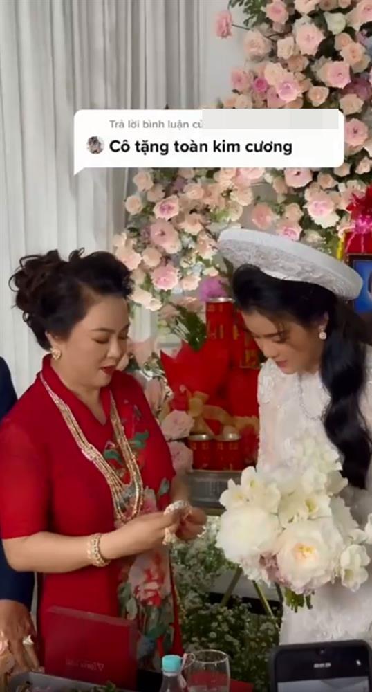 Dâu mới nhà ông Dũng Lò Vôi khóa vội Facebook đề phòng đời tư bị moi móc-4