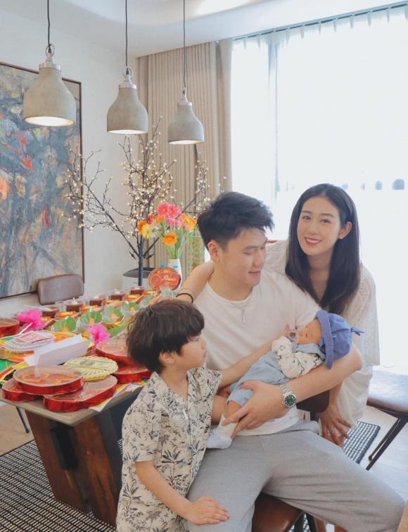 Trang Lou tổ chức tiệc đầy tháng cho con, nhan sắc mẹ bỉm sữa gây chú ý-1