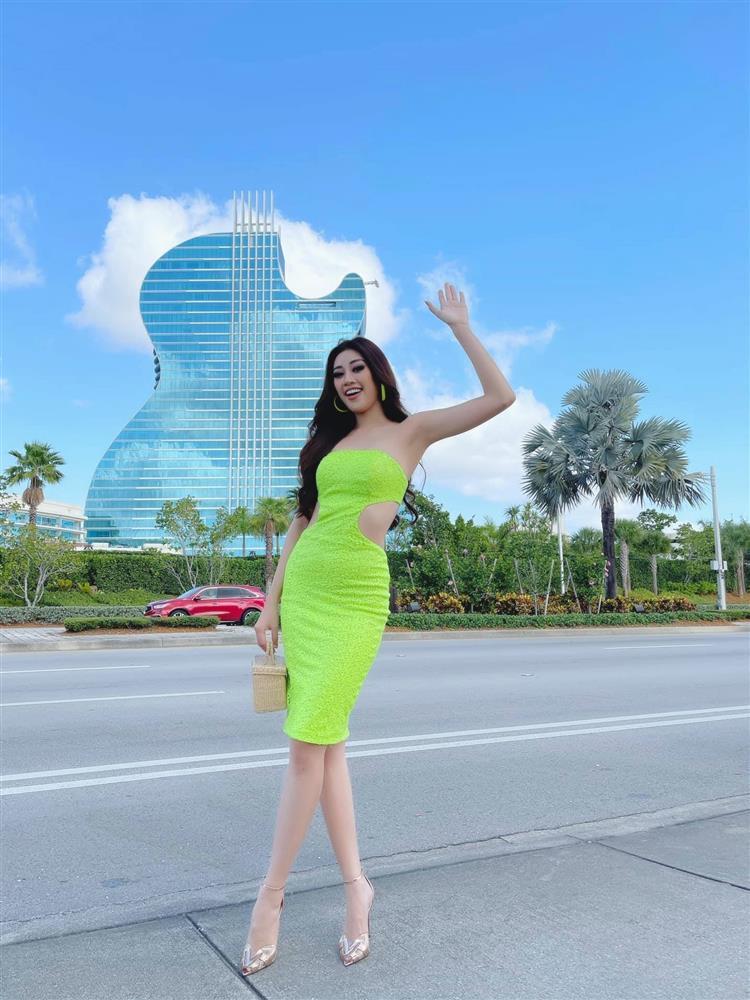 Khánh Vân phải cách ly 24 giờ tại Mỹ-1