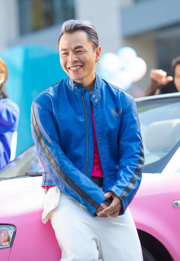 Thánh tạo trend Binz tung thêm vũ điệu cực mood trong MV mới-4