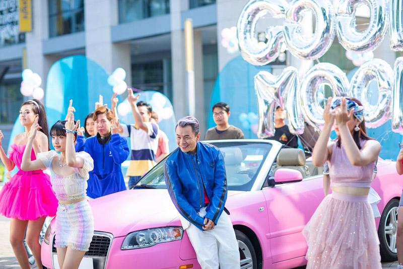 Thánh tạo trend Binz tung thêm vũ điệu cực mood trong MV mới-1