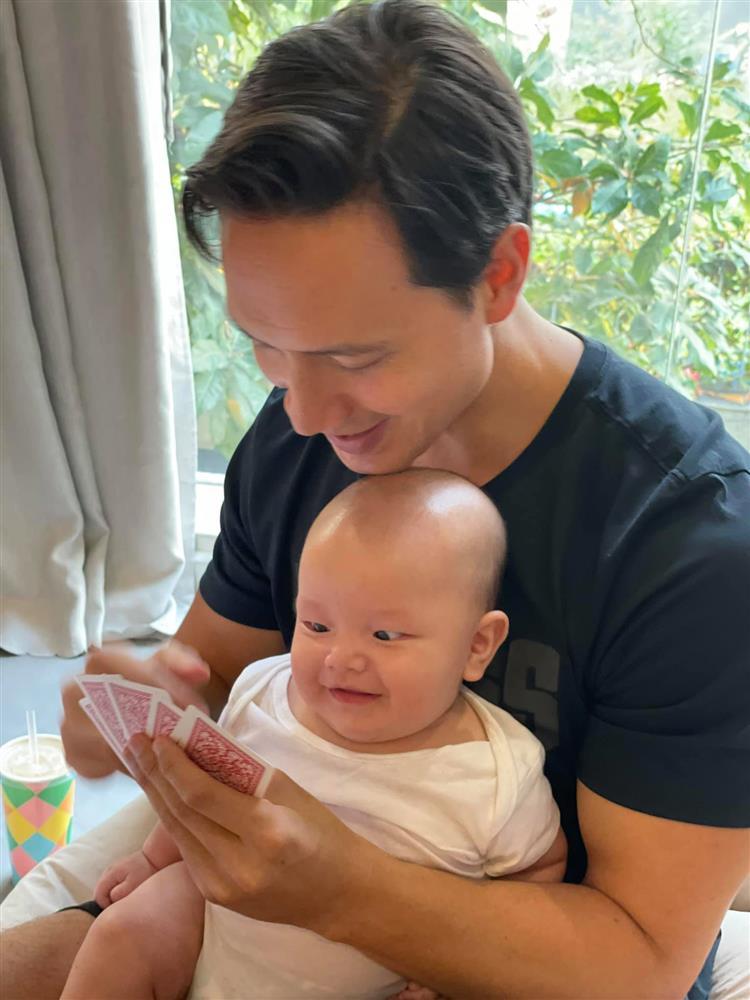 Hồ Ngọc Hà lòng nổi sóng khi quý tử Leon bị chê xấu xí-5