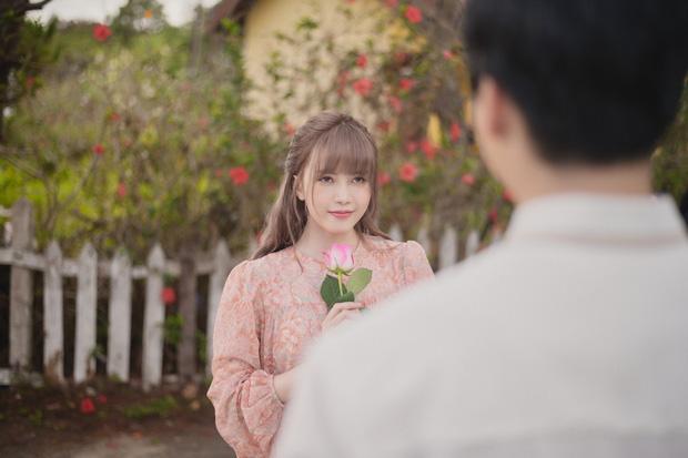 Netizen xếp MV mới của Thiều Bảo Trâm đôi lứa xứng đôi với chị Chi và cô Phí-2