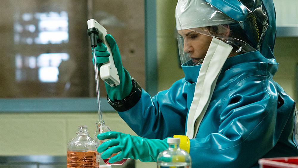 Trật tự nằm nhà phòng dịch Covid-19, xem phim gì để không phí hoài thời gian?-6