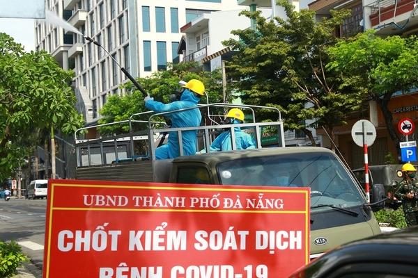 Di chuyển phức tạp ca Covid-19 ở Nghệ An: Đi làm căn cước, cắt tóc, ra biển....-2