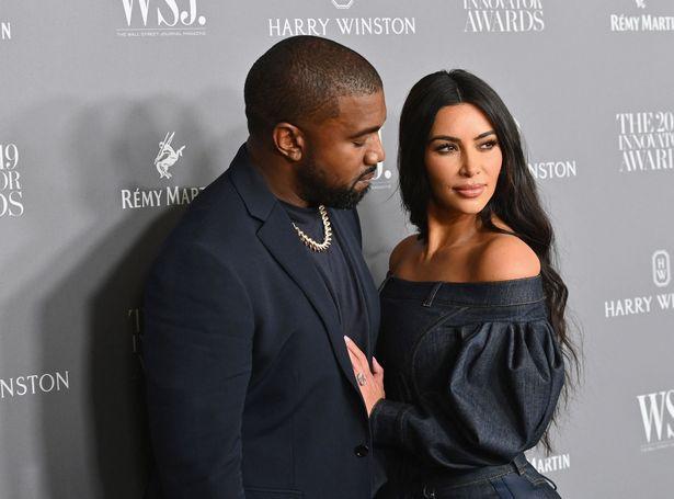 Kanye West liên quan đến vụ mua bán tượng cổ trái phép-2