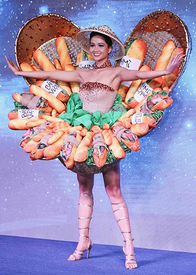 Khánh Vân khiến fan Việt rần rần chỉ vì bộ đồ ngủ tại Miss Universe 2020-5