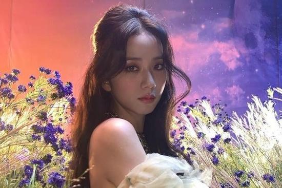 Jisoo tung visual 'đỉnh của chóp' trong bộ ảnh mới