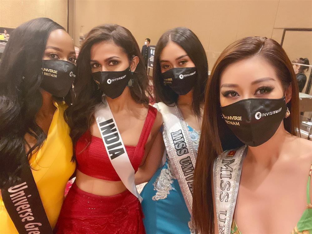 Khánh Vân lấy điểm 10 tinh tế khi nhập cuộc Miss Universe 2020-7