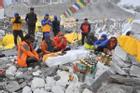 Covid-19 tấn công trại căn cứ trên đỉnh Everest