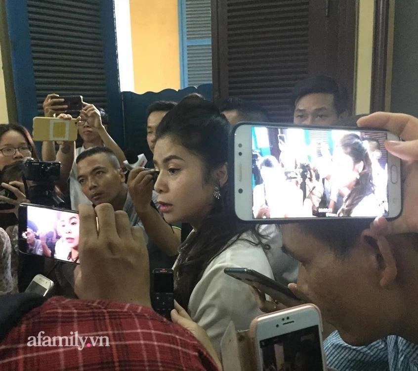 Ly hôn được chia nghìn tỷ, bà Lê Hoàng Diệp Thảo đăng status gục ngã-2