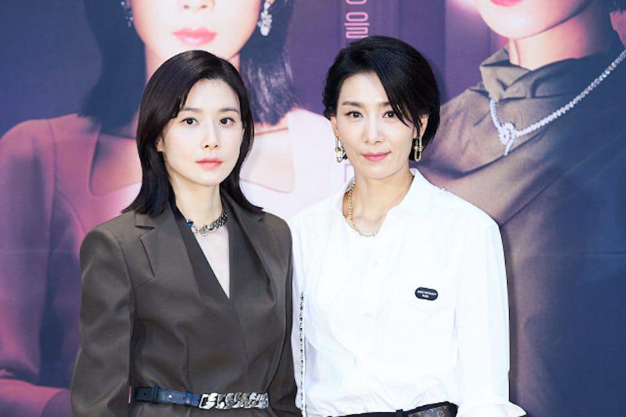 Lee Bo Young và Kim Seo Hyung trong buổi họp báo phim truyền hình 