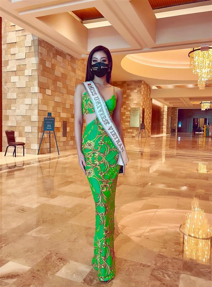 Đối thủ mạnh bậc nhất Miss Universe 2020 trầm trồ vì Khánh Vân-4
