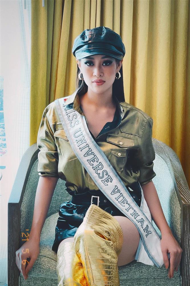Đối thủ mạnh bậc nhất Miss Universe 2020 trầm trồ vì Khánh Vân-1