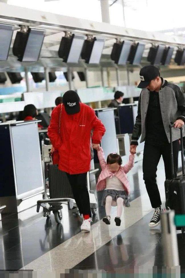 Dương Mịch hoàn toàn đánh mất con gái ruột chỉ vì điều này?-1