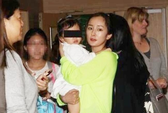 Dương Mịch hoàn toàn đánh mất con gái ruột chỉ vì điều này?-4