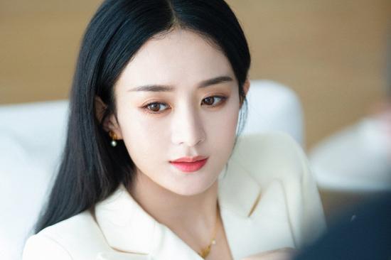 Nhan sắc Triệu Lệ Dĩnh thăng hạng sau ly hôn