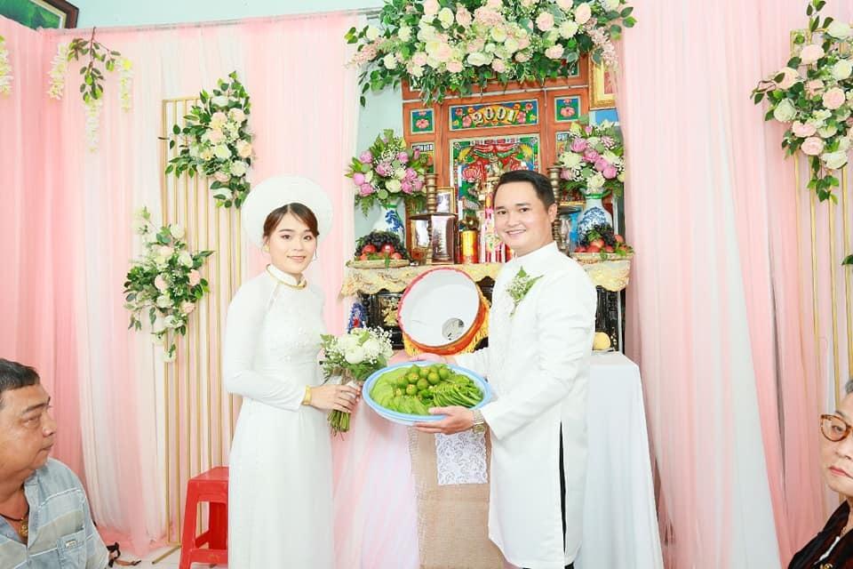 Full ảnh ăn hỏi thánh sún Ngân Thảo, chú rể âu yếm ngọt lịm tim-11