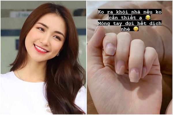 Hòa Minzy hé lộ đôi giày cao kỷ lục hack dáng, dùng nhiều sờn cả da-9