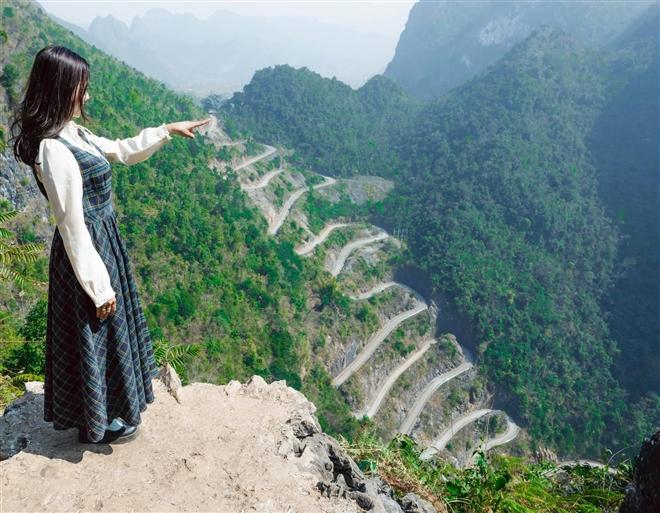 Hơn cả tứ đại đỉnh đèo, đây mới là đèo đáng sợ nhất Việt Nam với 14 khúc cua dốc-3