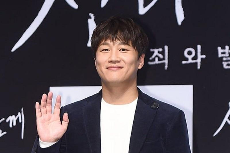 Cha Tae Hyun tiết lộ từng trải qua chứng rối loạn hoảng sợ khi tham gia chương trình mới “National Bang Bang Cook Cook”. Anh cho biết bản thân từng bị ngất khi sang Mỹ làm MC: 