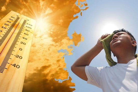 Miền Bắc đón đợt nắng nóng gay gắt kéo dài, nhiệt độ cao nhất trên 39 độ C