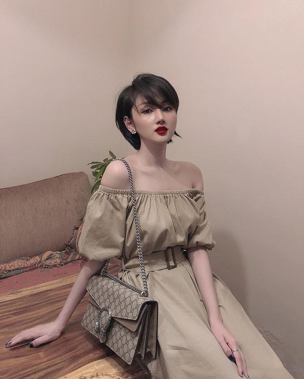 Cựu hot girl Sài Gòn khoe nhan sắc mẹ đẹp nức nở, di truyền hết cho con gái-1