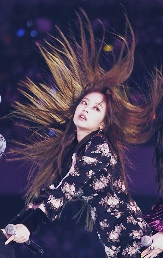 Những cú hất tóc làm nên tên tuổi mỹ nhân idol đình đám Kpop-4