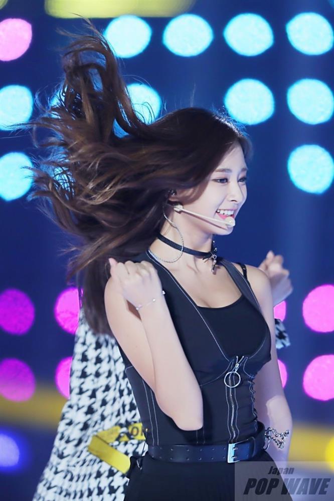 Những cú hất tóc làm nên tên tuổi mỹ nhân idol đình đám Kpop-5