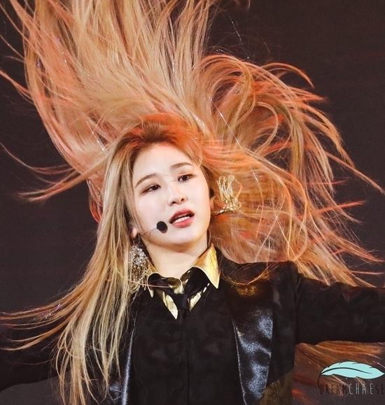 Những cú hất tóc làm nên tên tuổi mỹ nhân idol đình đám Kpop-7