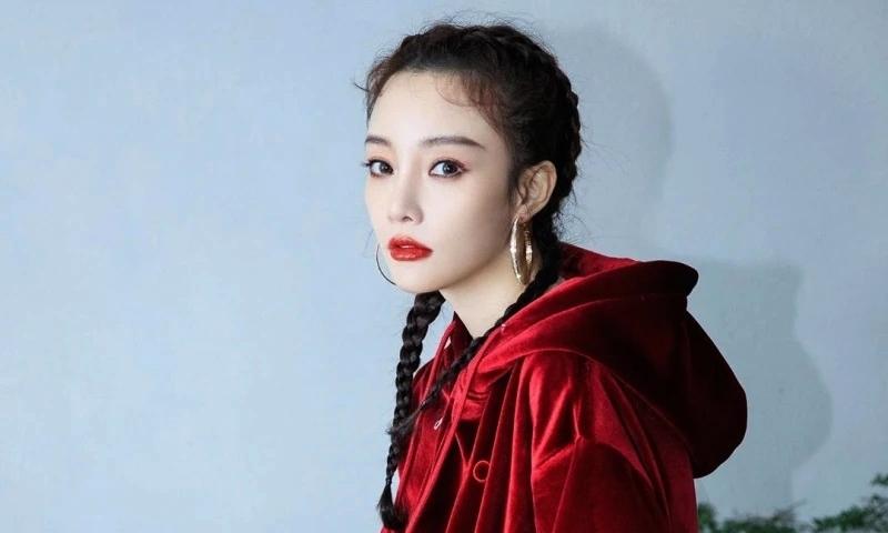 Lý Tiểu Lộ bị bắt gặp qua đêm cùng tình mới-7