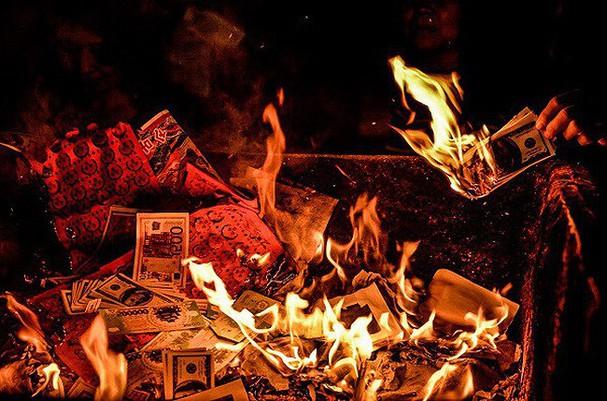 Thời của tay vịn-1