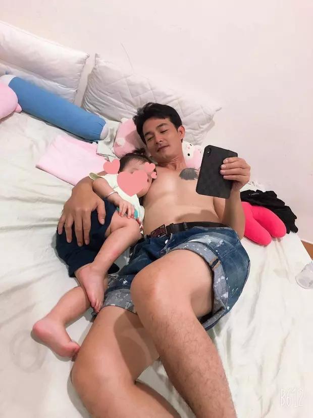 Quách Ngọc Ngoan đối xử sao với con riêng tình cũ Phượng Chanel?-5