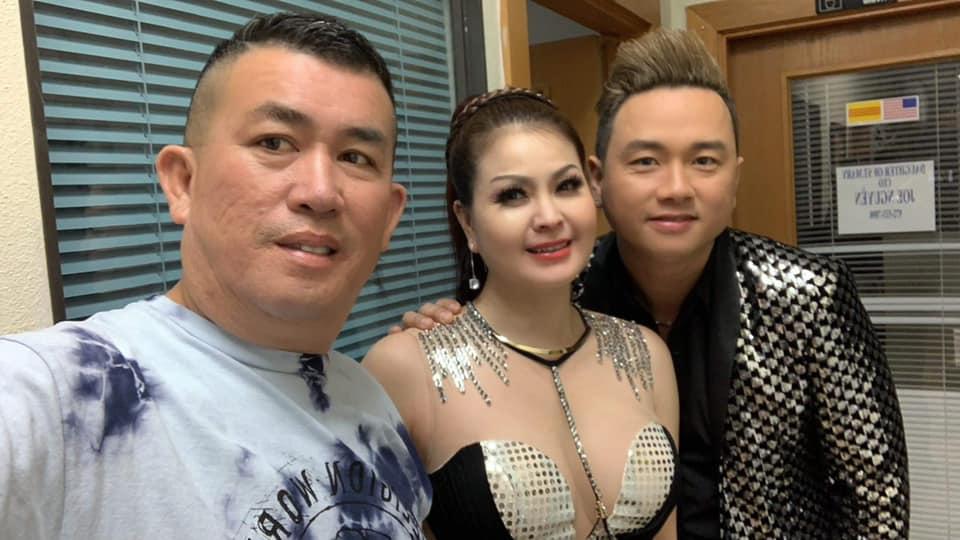 Yến Vy xuất hiện bên người phụ nữ đặc biệt sau 16 năm trốn sang Mỹ-2