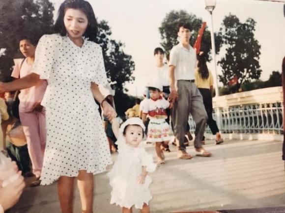 Vợ sắp cưới cầu thủ Xuân Trường khéo lấy lòng mẹ chồng tương lai-2