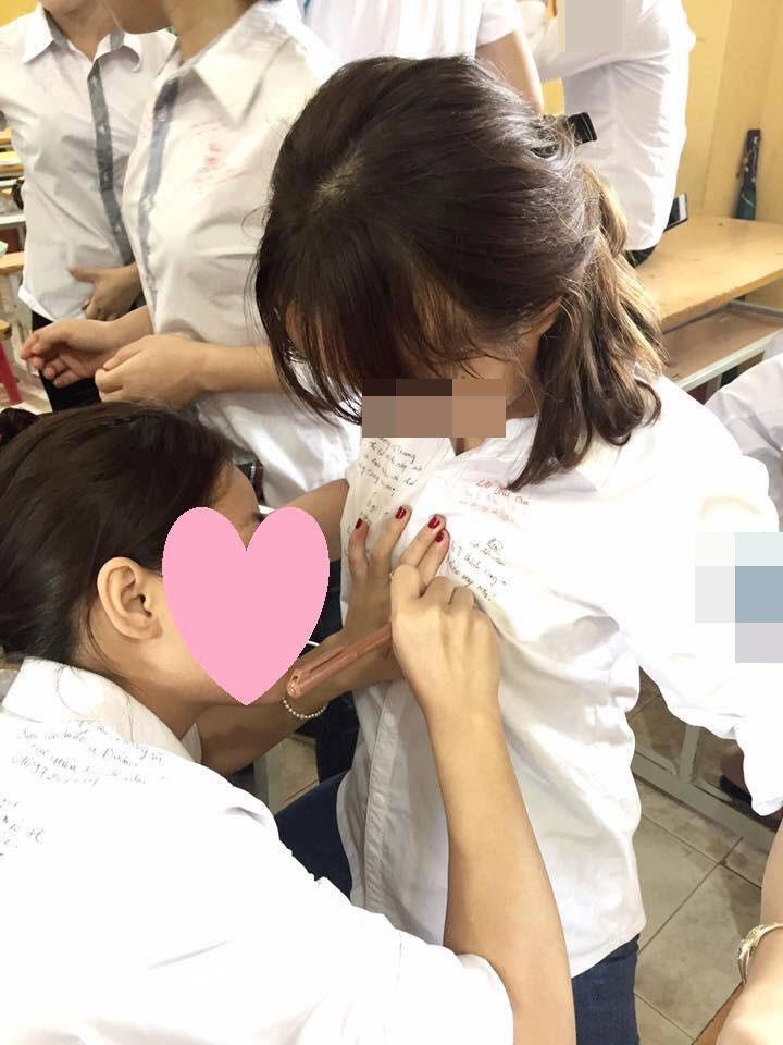 Phản cảm nữ sinh Việt khoe bạn học ký chữ kín đặc vòng 1-4