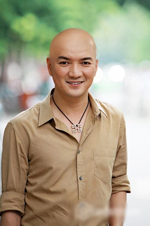 Đan Trường bất ngờ xuống tóc trọc lốc liền bị gọi là Đường Tăng-10